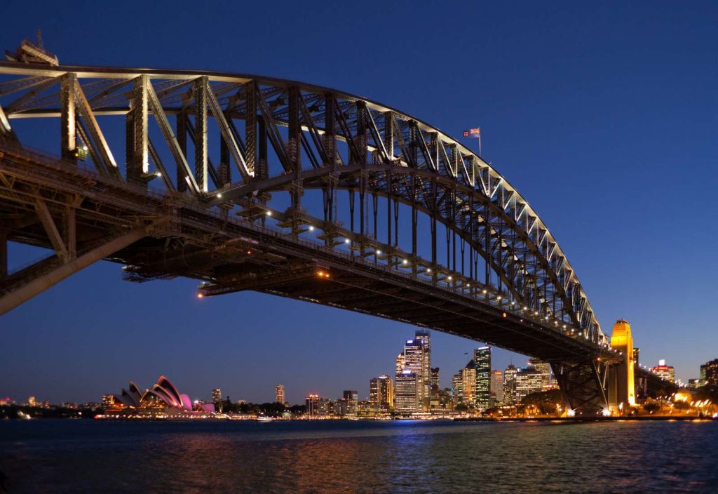 Sydney Harbour Bridge in de avond